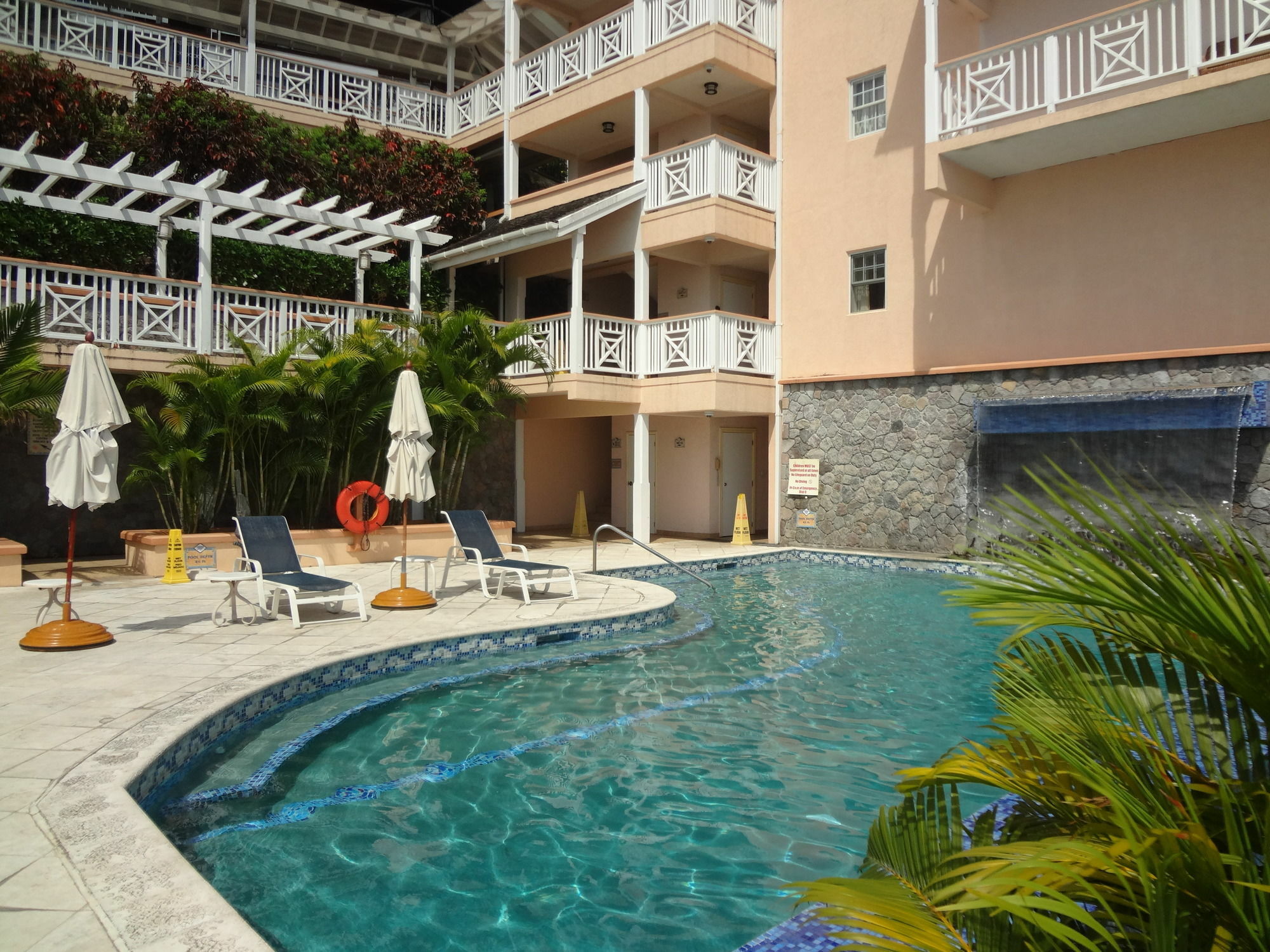 רוזו Fort Young Hotel מראה חיצוני תמונה